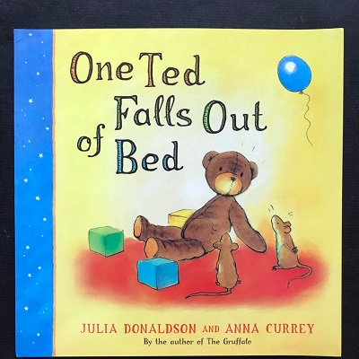 new__julia_donaldson__one_ted_falls_out_of_bed__story_book_1507906105_d4992b740_(1).JPG